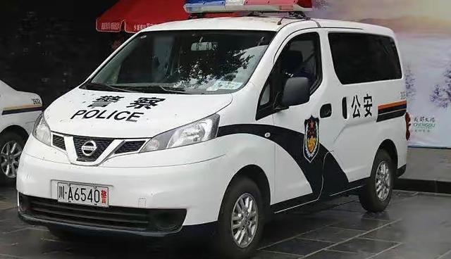 成都一男童从高楼坠落,年仅10岁,警方披露一细节让人不寒而栗