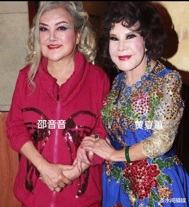 整容|脸僵面肿耳变形，这10位明星本可以自然老去，偏要整容成“畸形”