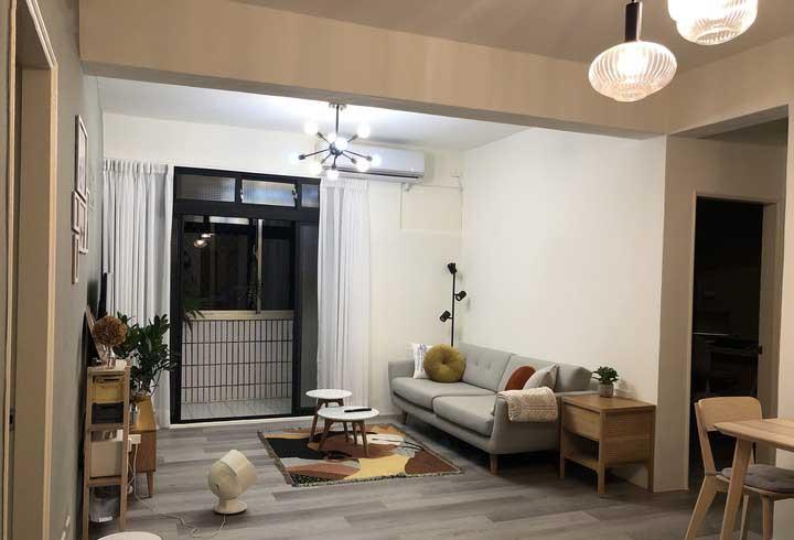 捡漏买了套房,预算不足只能穷装,装修不豪华但很温馨自然,晒晒