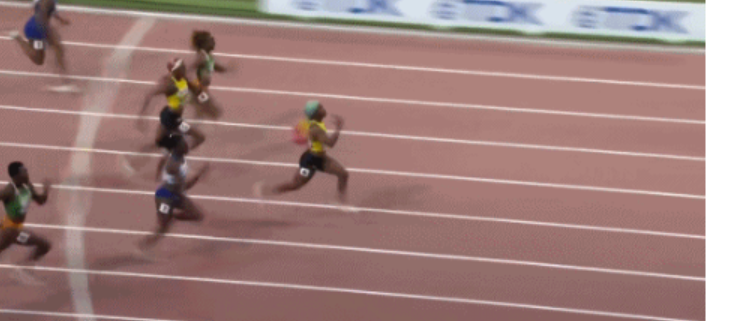 第一女飞人爆火！10.67秒再夺冠！生娃被劝退役，复出还是王者…