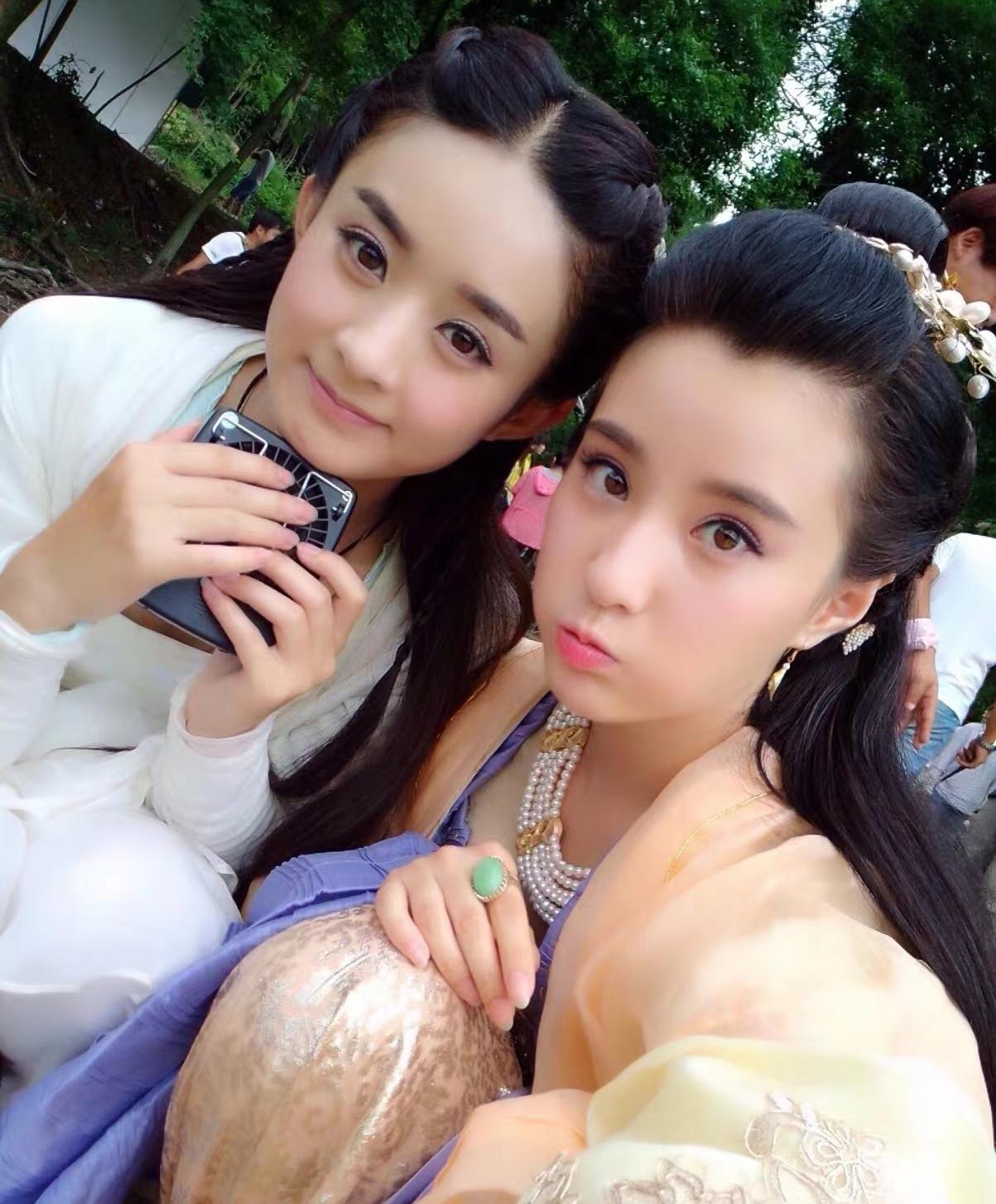 花千骨|花千骨“轻水”官宣结婚！大方秀鸽子蛋好幸福，与赵丽颖8年闺蜜