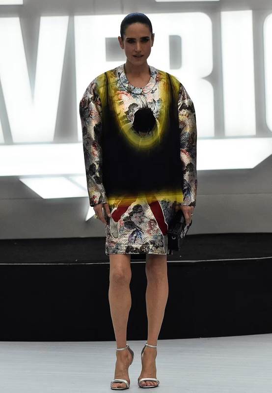 汤姆·克鲁斯|酷！59岁汤姆克鲁斯现身壮志凌云2首映式，相距36年，望引进定档