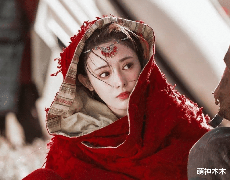 迪丽热巴|把美女拍出大妈感？于正新剧曝出剧照，彭小苒造型颜值被嘲