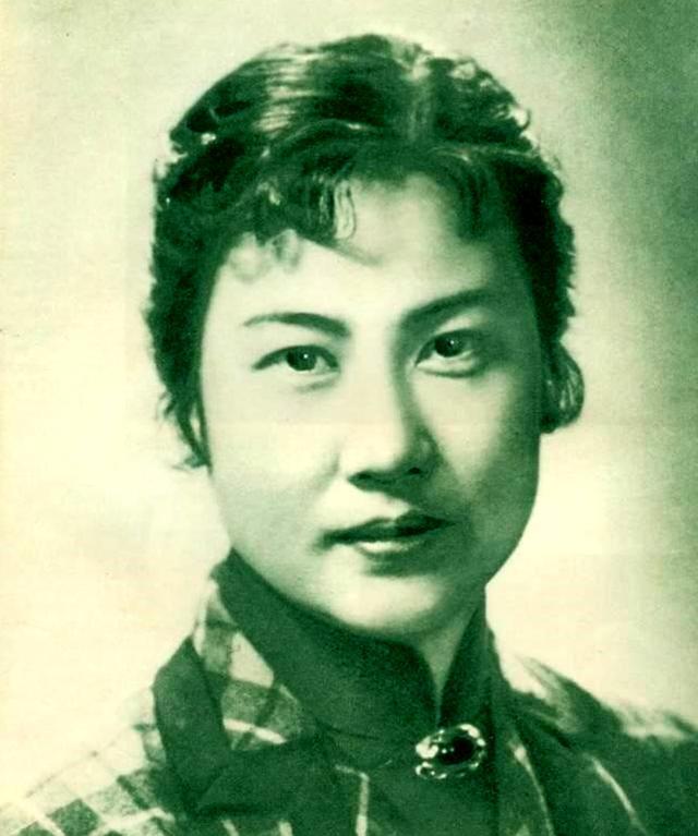 张瑞芳|张瑞芳诞辰104周年纪念:百年光影,瑞草芳华,三段姻缘却无子女