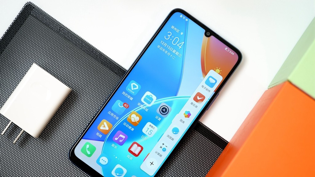 USB|近期三款高颜值手机推荐 价格也才只有千元左右 哪款让你印象深刻