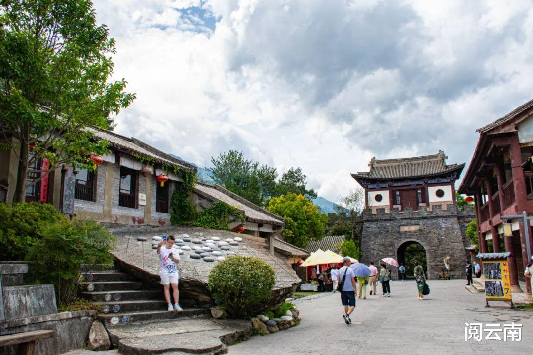 三清山|趣游崇圣寺三塔和影视城,歪说大理国第一世家——段氏家族的秘闻