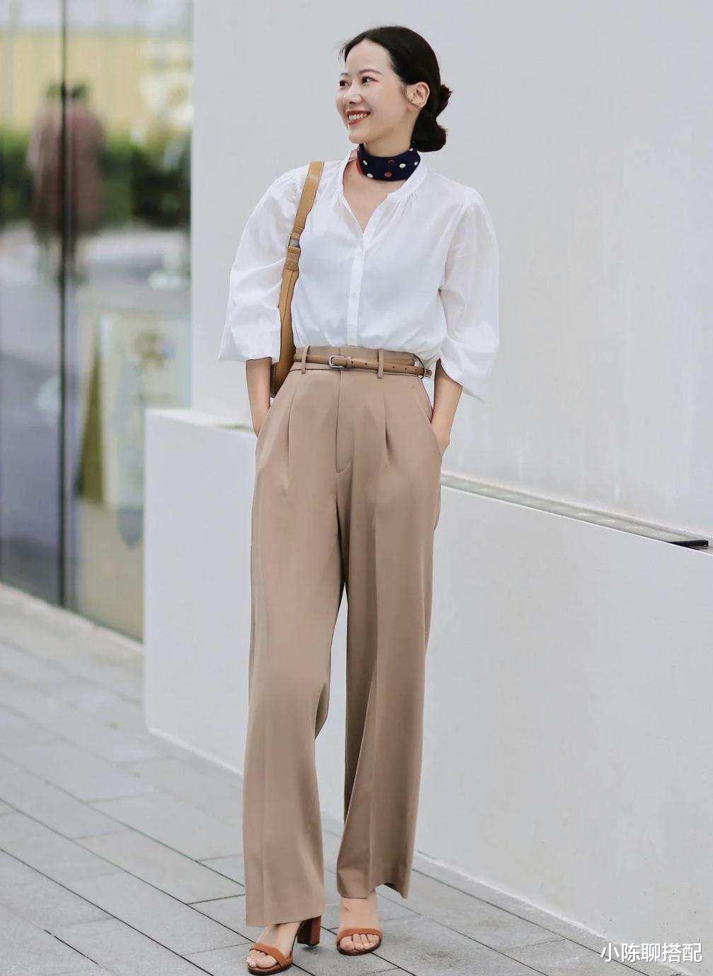 发型 这才是50+女人应有的打扮:裙子选长,裤装选浅,头发短点更优雅