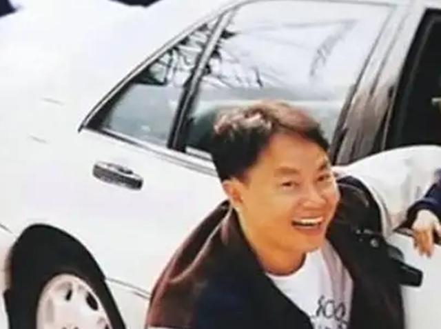 |同为香港豪门，霍震霆却从不带保镖出门，这就是霍家厉害之处