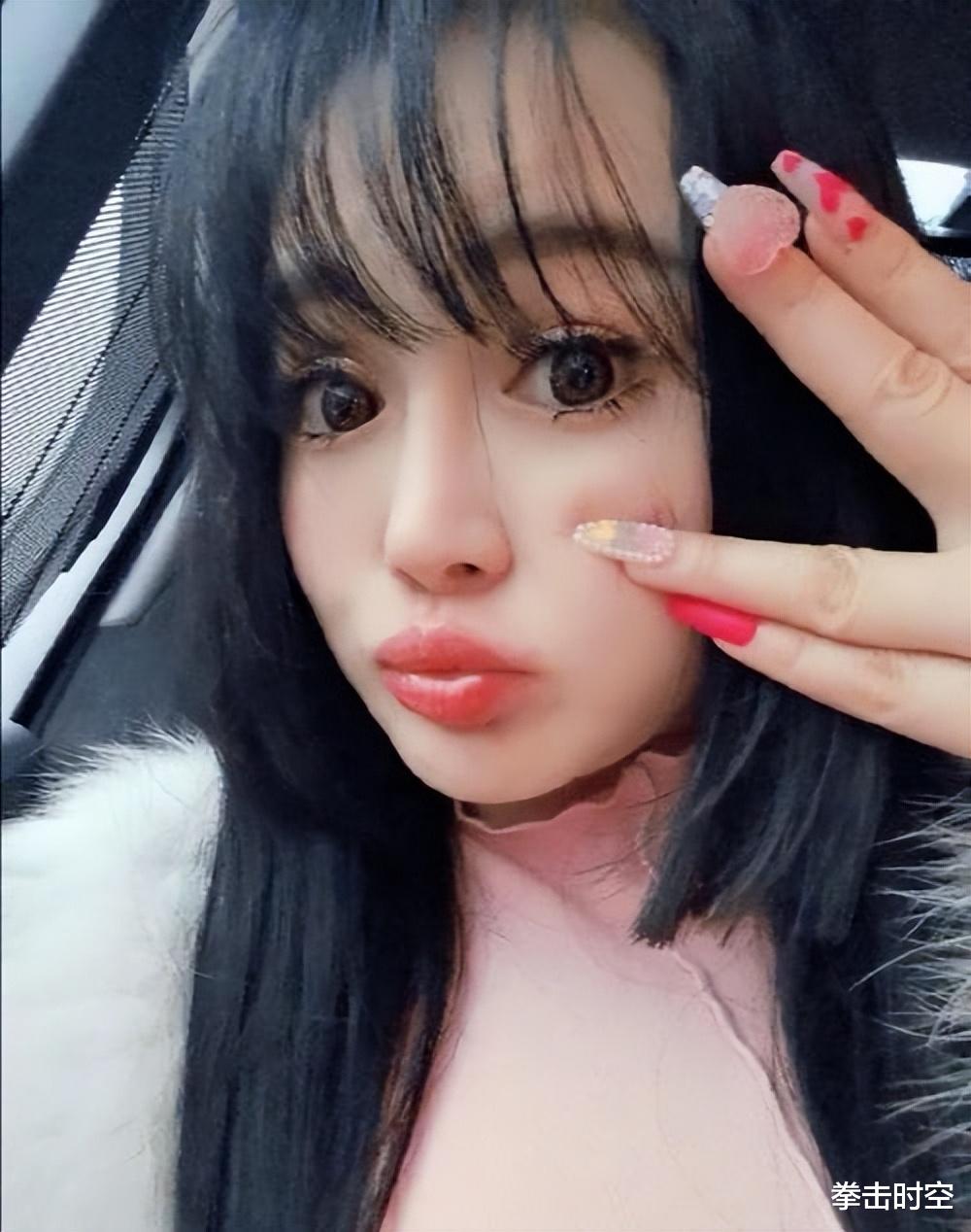 冉莹颖|好美!冉莹颖曝光与三胎合影近照引围观,网友:请以后化淡妆