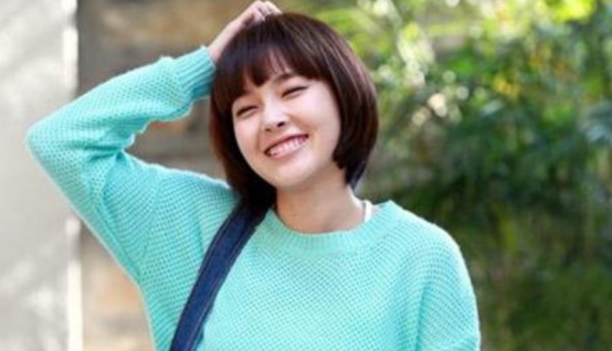 张佳宁|张佳宁的演技在一闪一闪这部剧里肯定是最好的,台词功底也很好