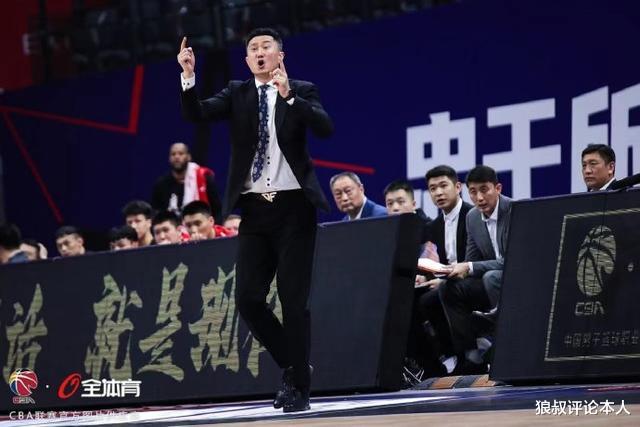 广东男篮|广东3连冠过去式？阵容一年不如一年，宏远王朝又要崩塌了