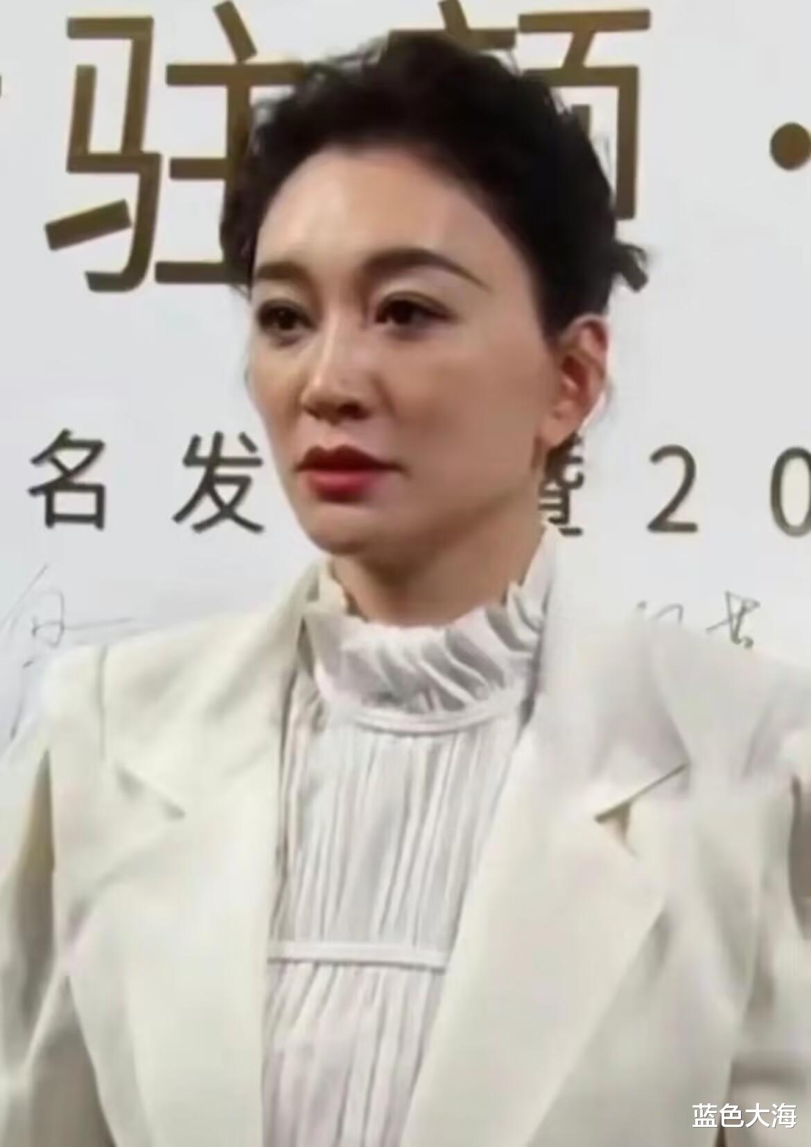 冻龄 看了无修图下的李小冉,我再也不相信什么“冻龄美人”了