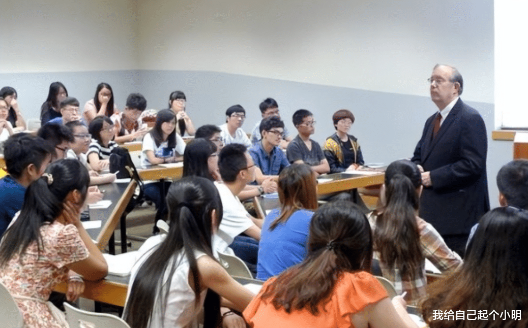 硅谷|国内人才为何流失这么严重？硅谷华裔女高管说出原因，她很现实