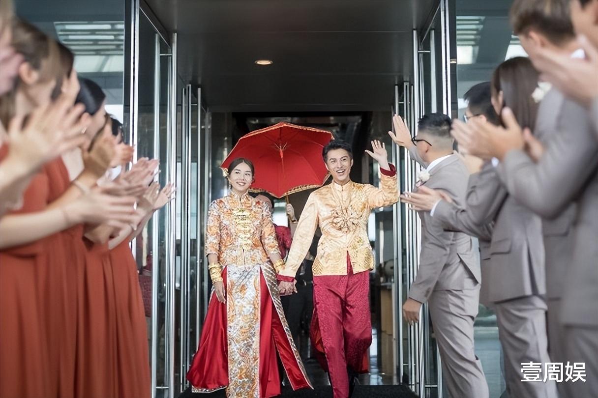 黄嘉乐|TVB男星黄嘉乐新婚,二婚妻子身上挂满了金猪,马国明当伴郎!