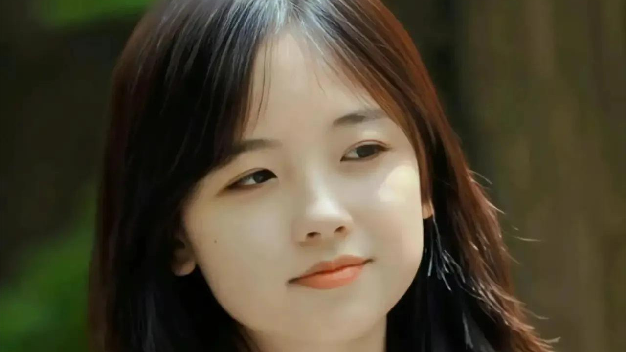 王冰冰|王冰冰今天强势回归央视：佩服央视，保护王冰冰太高明，网友错怪徐嘉余了