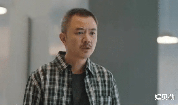 职业教育|朱亚文合作3次的老搭档,在《简言的夏冬》中火了,造型老成邋遢