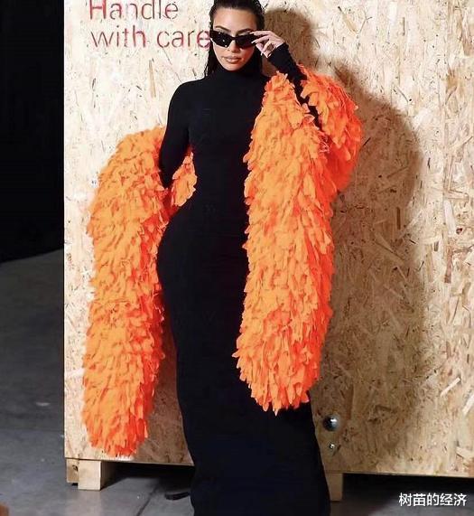 迪丽热巴|金·卡戴珊28岁男友发短信炫耀“和你妻子在床上”侃爷气到约架