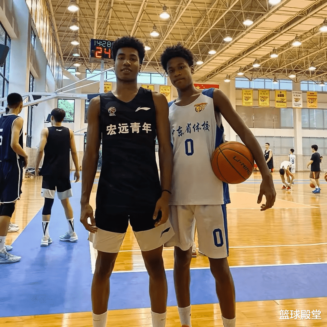 广东省|广东青年队集齐三混血球员！2人后卫，1人内线，抢人一绝！