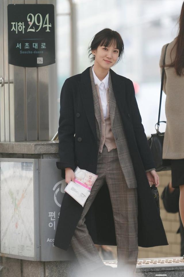 朴恩斌|《奇怪的律师禹英雨》朴恩斌的励志人生，这样的人才值得叫演员！