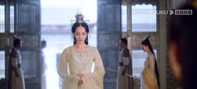 姐姐|沉香如屑：莹灯从哪里得来菡萏根下毒自伤？答案就藏在一个细节里