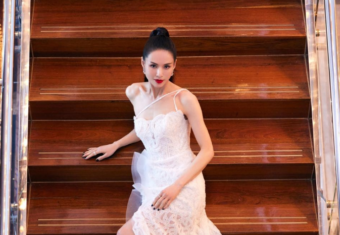 小龙女|27年后,李若彤惊艳回归:“最美小龙女”犯了女人最容易犯的错!