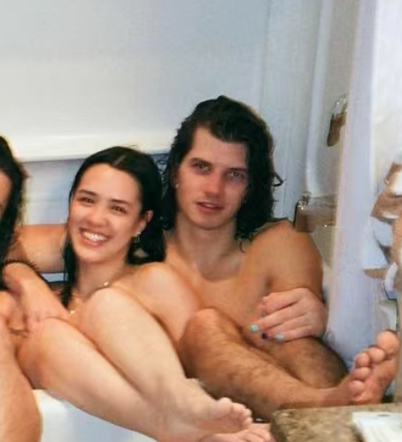 哈利·贝瑞|钟丽缇大女儿近照引争议，衣着不整与男友人躺浴缸，已两年未归家