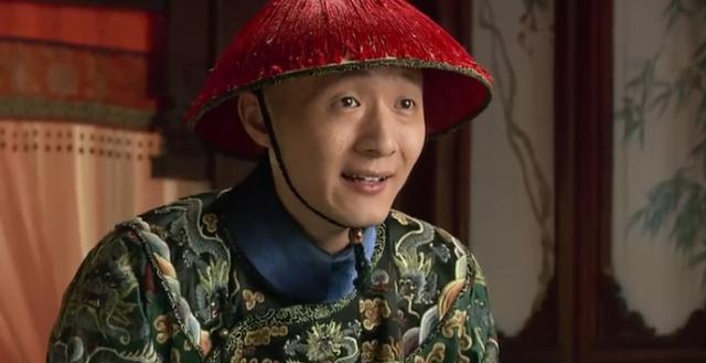 华妃|《甄嬛传》：皇后利用这份名册给华妃挖三个坑，华妃一个都没躲过