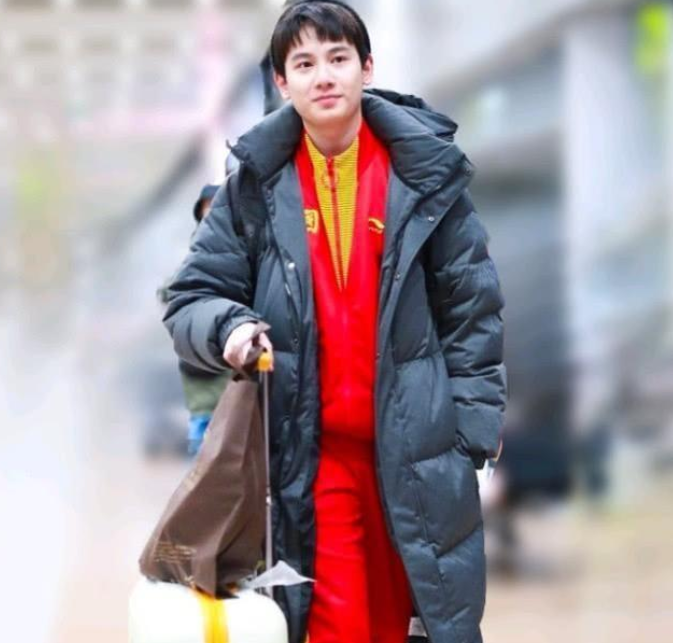 发型 同样是减肥几十斤，有人秒变日系美少年，有人则变成“老奶奶”