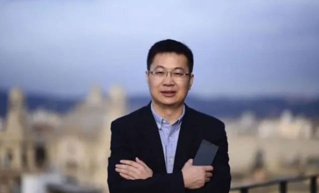 芯片|中企怒怼美芯片巨头！国内厂商们快被逼疯了，硅谷：爱用不用随便