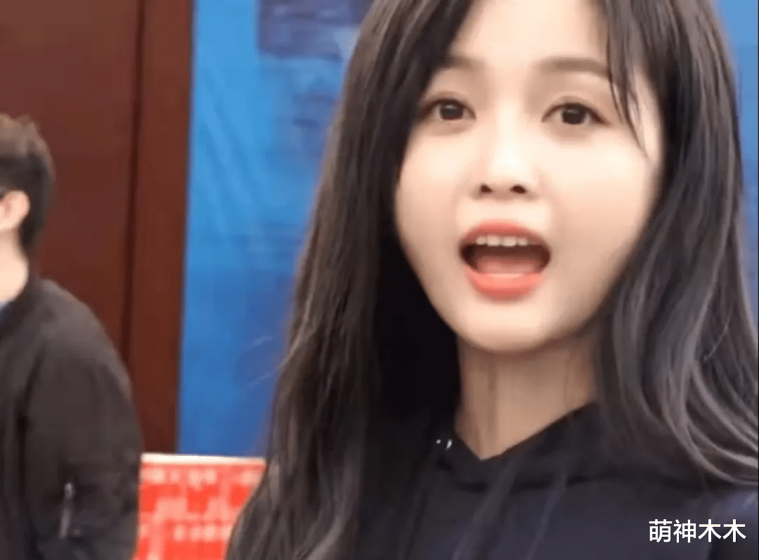 吴宣仪|牙齿恢复脸又出问题？吴宣仪发腮撞脸林妙可，曾因颜值被骂毁剧