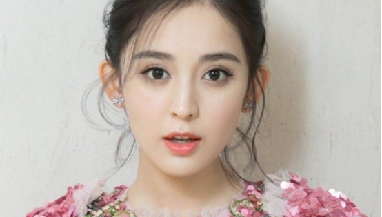 古力娜扎|古力娜扎别演烂片了，靠脸吃饭吃不了一辈子，多磨练一下演技吧