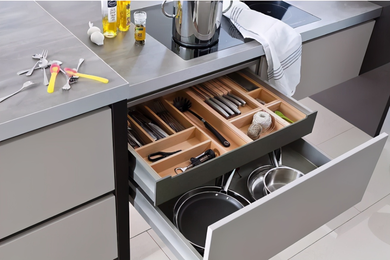 打柜子封边用哪种材料好？剖析5种常见材料，选对避免甲醛超标