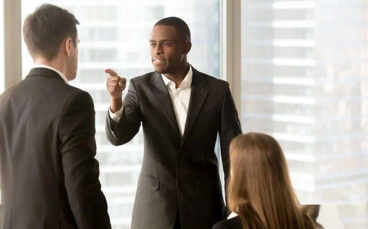 海宁|遇到凡事都要干涉的领导怎么办