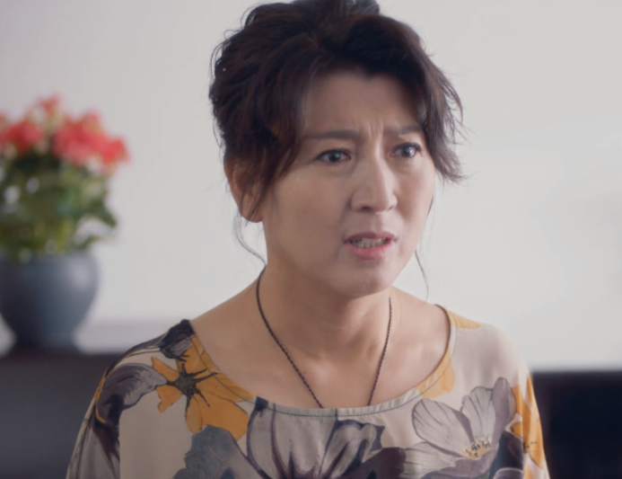 闫学晶|王小宝直播嘲讽闫学晶：靠《刘老根》红的，出了东北，没人认识她！