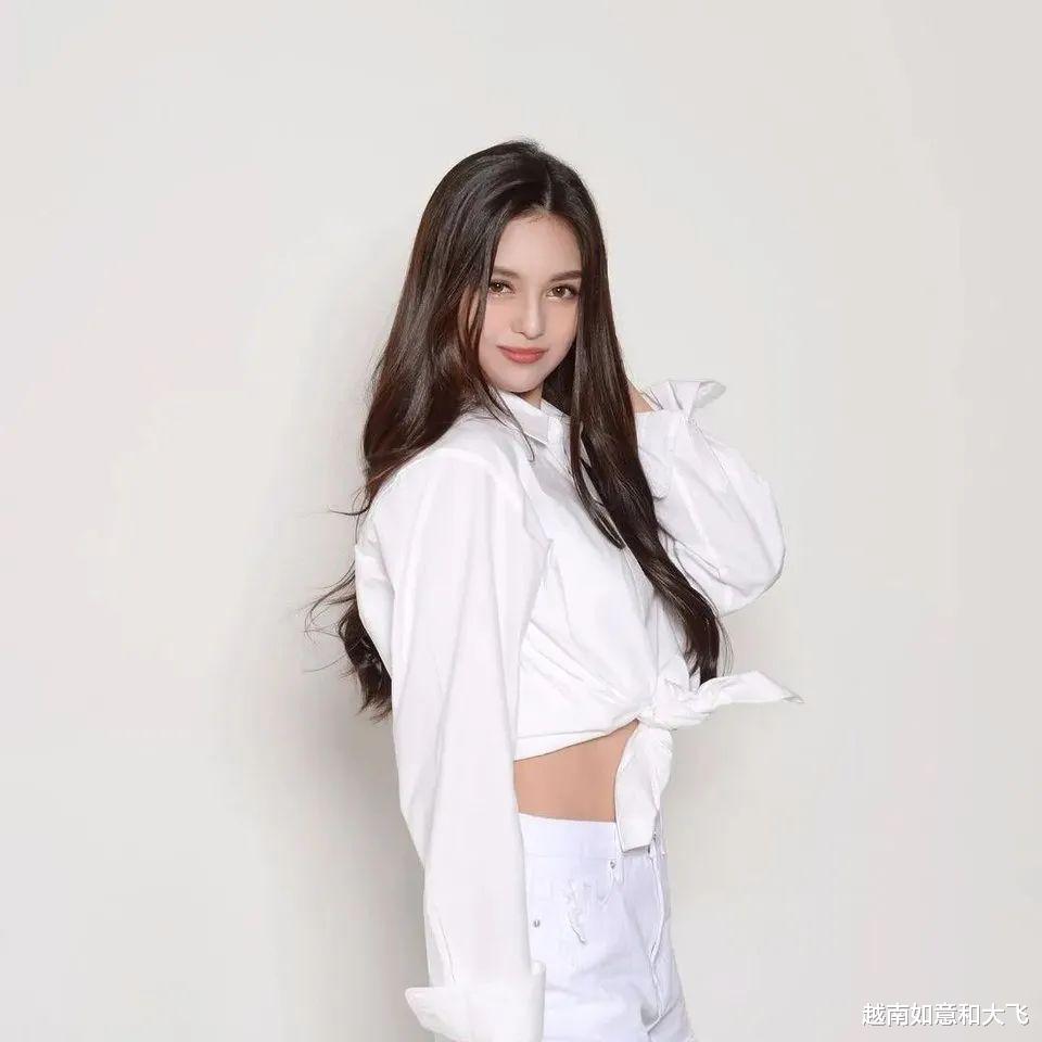 塔尔|被评为 Kpop中最后欢迎的菲律宾偶像，这个年仅20的女孩