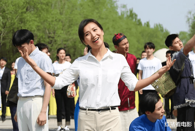 明星|大牌明星为何“内卷式”考编制?宁静直言:钱不多,但饭碗铁