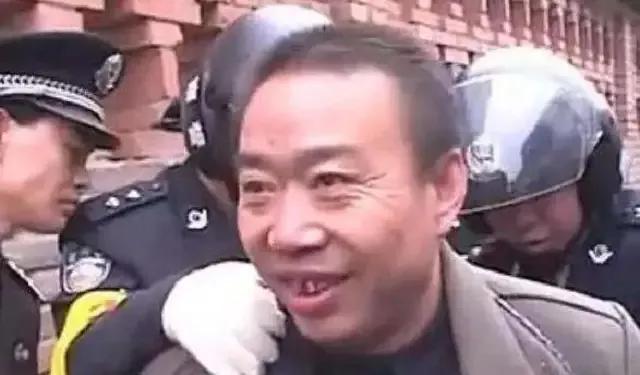 山西悍匪胡文海,本是煤老板,奈何化身恶魔一夜杀害14人