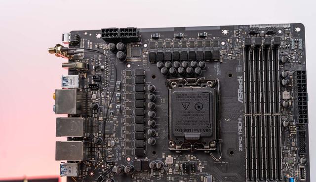 主板|设计用心，极致堆料、华擎ASRock太极Z690主板拆解评测