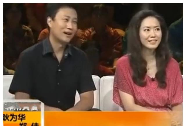 |耿为华：宠妻15年被抛弃，离婚当天与女儿抱头痛哭，51岁仍单身