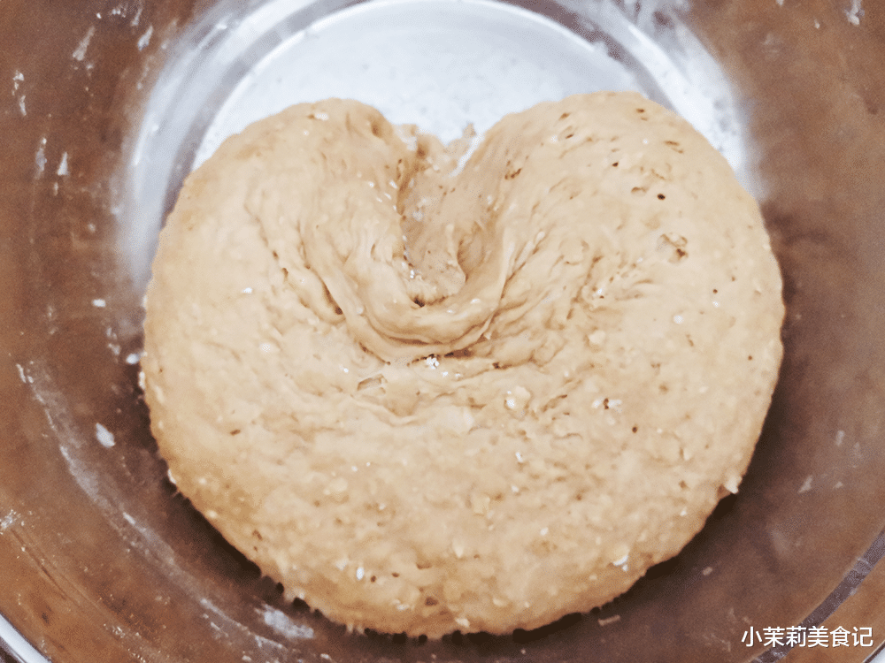 “睡不好,百病来”,建议大家多吃4样,安心除烦,睡得香精力旺