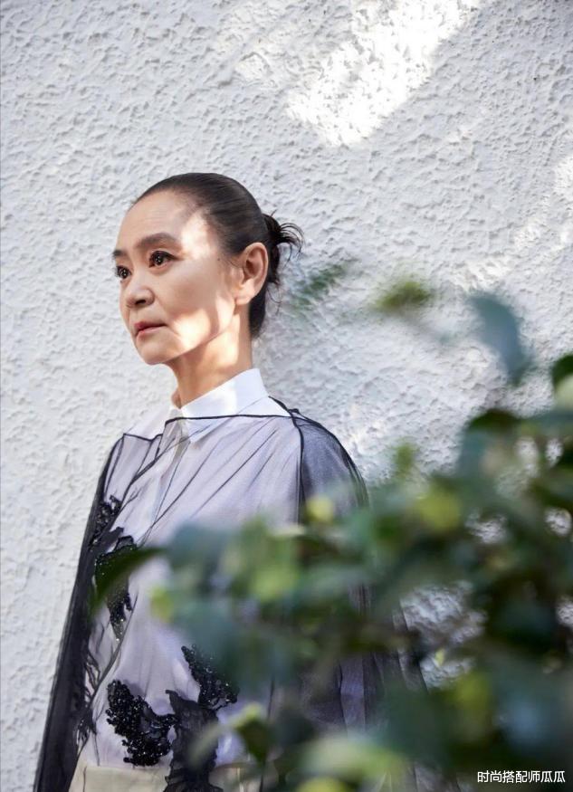 刘雪华|看到62岁的刘雪华，才明白什么是“优雅的老去”，从不刻意掩盖皱纹