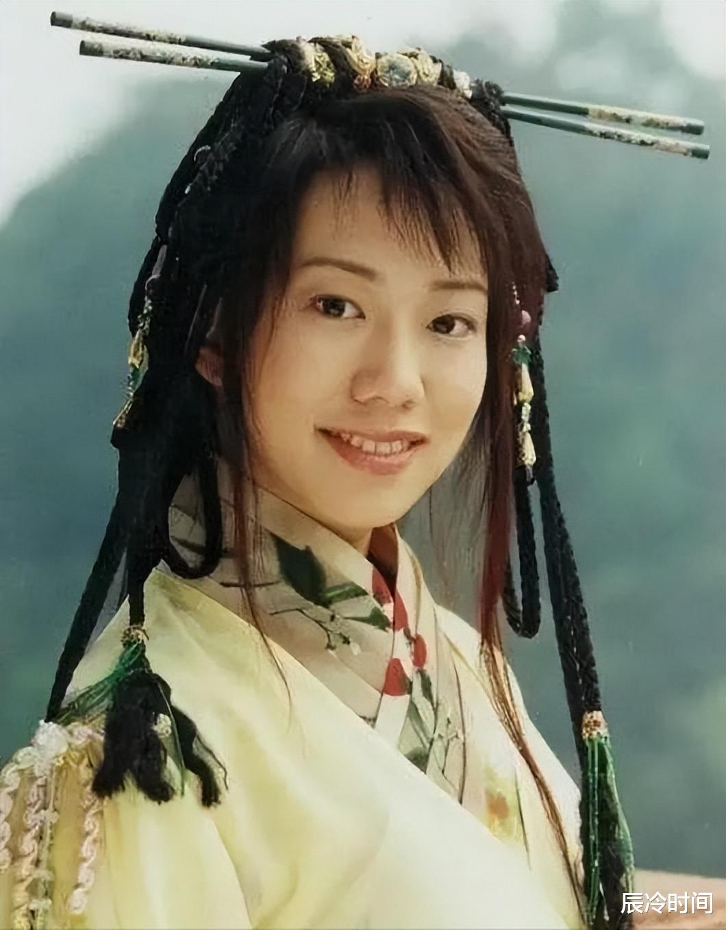 周冬雨|长得一副丫鬟相,硬演第一美女,这些女星们都栽了