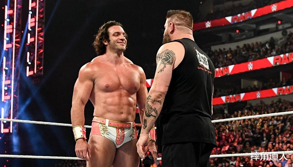 wwe|伊莱亚斯“弟中弟”回归WWE，“肌肉小爹”重夺NXT冠军！