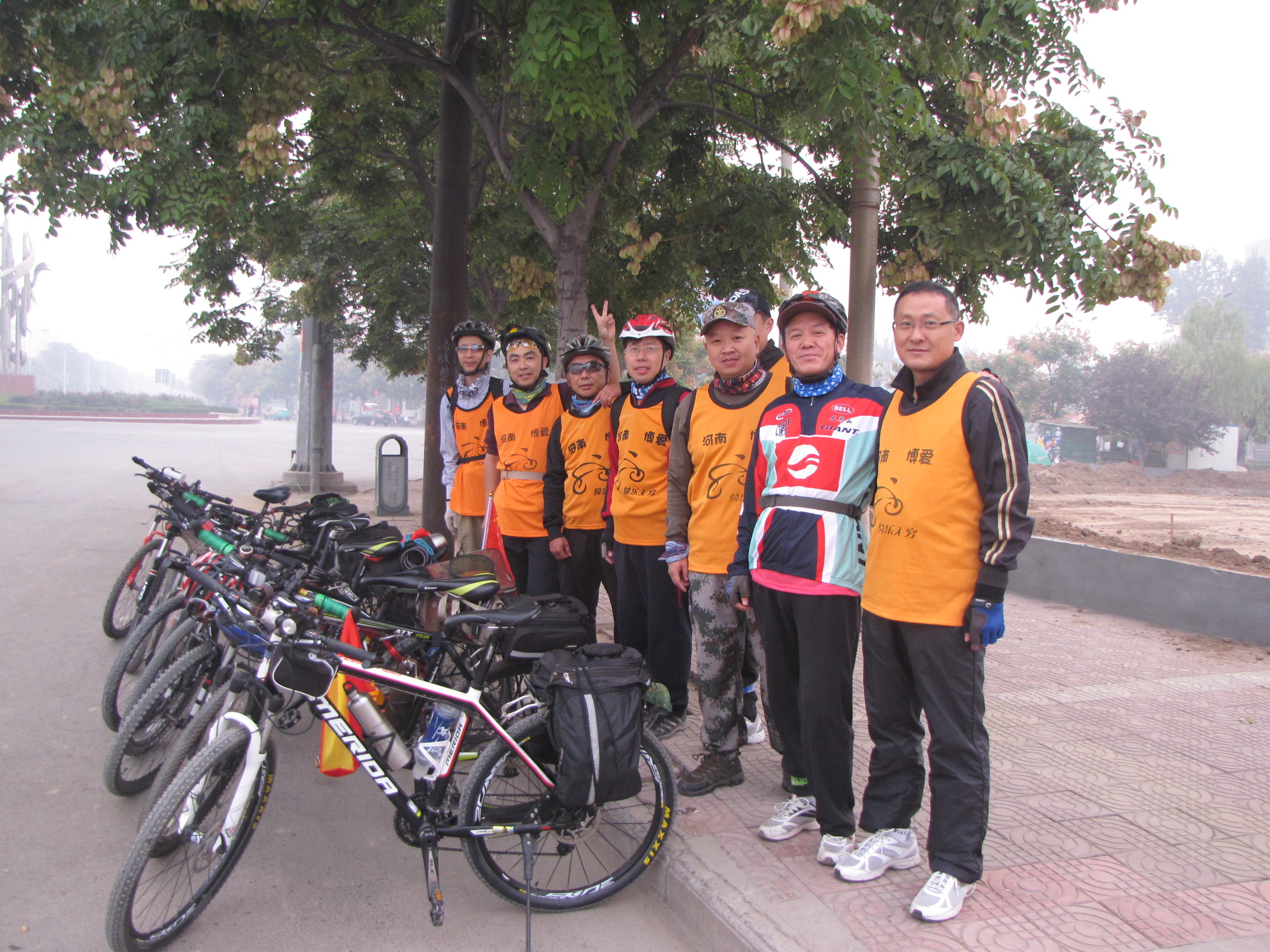 徒步|巍巍太行八百里,骑友贪恋八挂壁(十一)骑行金灯寺、穽底挂壁之第一天
