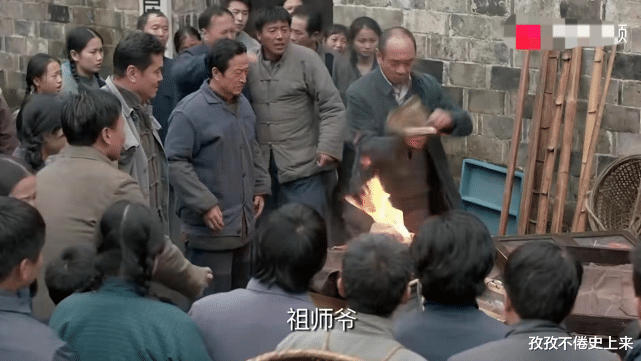 笑果文化|三看《鸡毛飞上天》热衷棒打鸳鸯的陈金水,看人的眼光到底有多毒