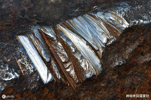 重60吨的陨石8万年前坠落在地球 价值6千亿 是世界之最