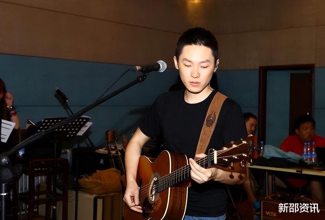31岁梁博的“消失”，才是华语乐坛的悲哀和损失