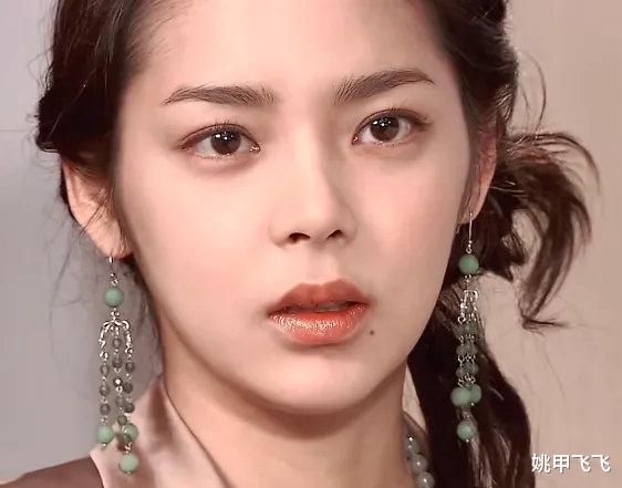 血糖 你敢相信这是17年前的妆造？即使现在看也不觉得有丝毫逊色