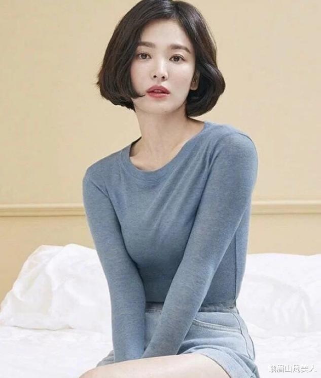奔四奔五的女人,就放弃黑长直吧!这4种“减龄短发”太洋气了