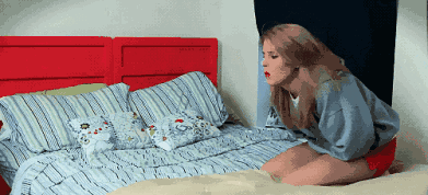 人类女性到底经历什么,为何在生命还有三分之一时就停止生育?